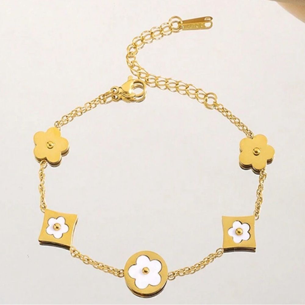 Flower  bracelet  N1154